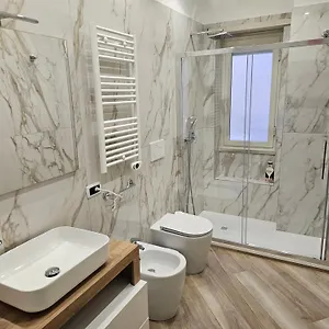 Mary House Roma
